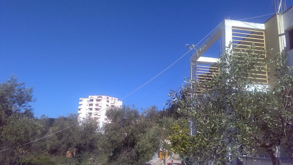 Guest House Solive Himarë Exterior foto